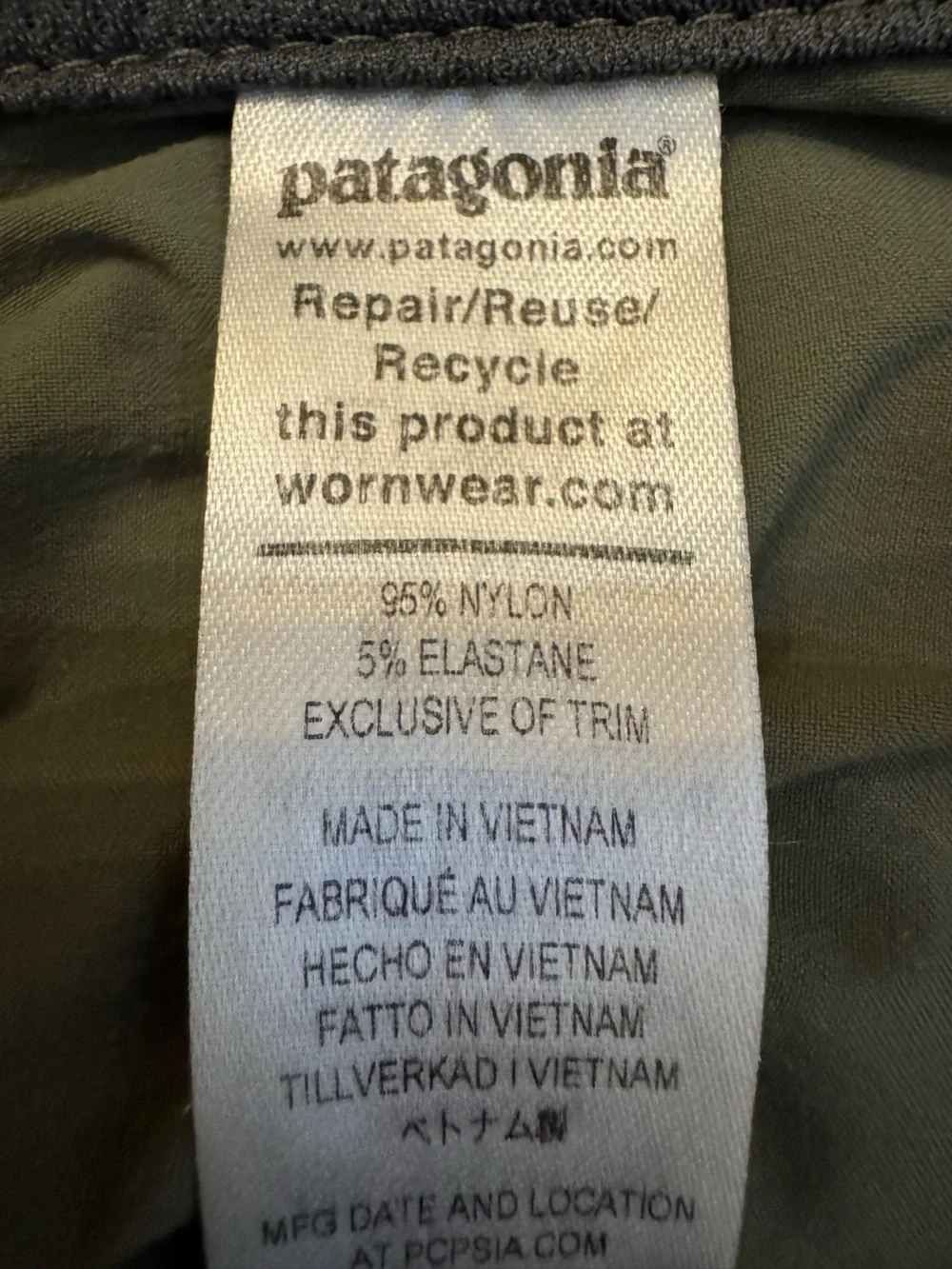 Patagonia Men's Quandary Hiking Pants Size 34..Inseam Is 32